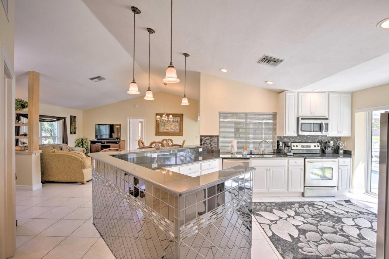 Canalfront Home With Private Saltwater Pool! Marco Island Esterno foto